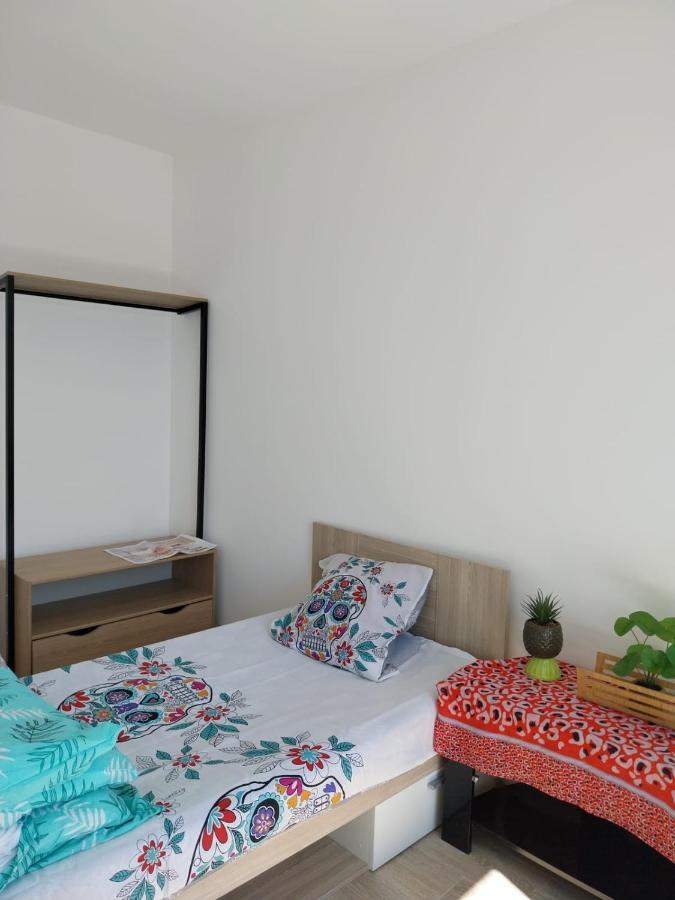 Thecalc Homes 2Bedroom+1Kitchen Sartrouville Esterno foto
